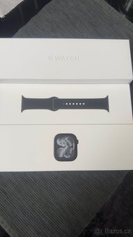 Prodám Apple Watch 11 - 2