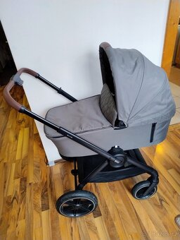 Zcela nový kočárek Hauck - 2