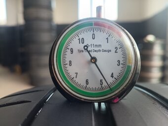 225/40 R18 MICHELIN (4921) - 2