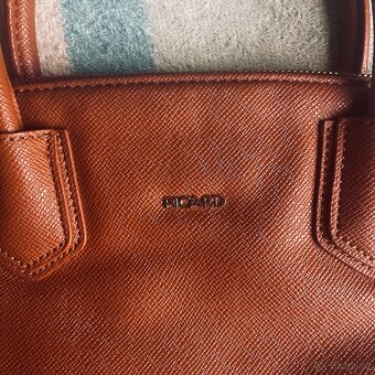 Kabelka v koženém stylu značky Picard - 2