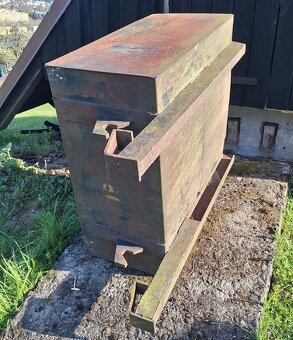 Badna za traktor, šuplík... - 2