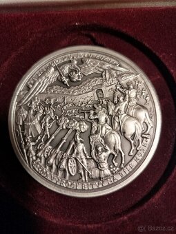 Stříbrná medaile 400 výročí bitvy na Bilé hoře 167,60 g.70mm - 2
