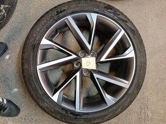 Vega 20" Škoda Kodiaq 5x112 letní 235/45 - 2
