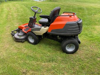 Profi rider Husqvarna R 422 Ts AWD - 2