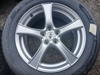 Prodám NOVOU sadu ALU kol Hyundai 235/60R18 zimní - 2