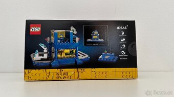 LEGO 40786 Miniaturní řídicí centrum - 2