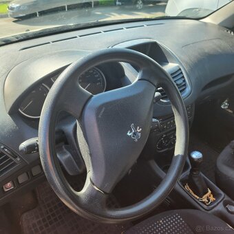 206+ rok2009 1.4 55kw benzin, na dily opravu - 2
