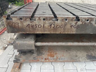 Náklopná upínací deska - 2