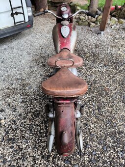 Jawa pérák - 2