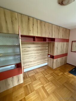 Skříně na míru - ložnice - 2