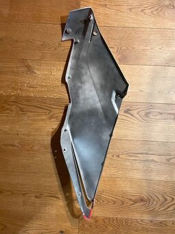 levá vrchní kapota Ducati 749 999 - 2