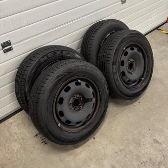Sada kol Škoda - nové pneu 195/65 R15 Nexen, 5x100 - 2