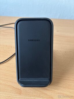 Bezdrátová nabíječka Samsung - 2