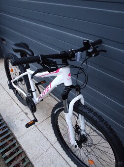 Nové dětské kolo Romet Jolene Disc R6.2 26", 15" alu rám - 2