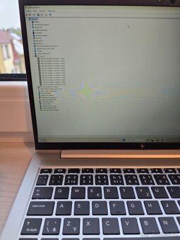 HP elitebook 640 G10 - 2