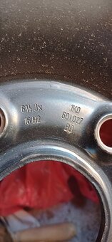 Sada 4 ks zimní pneu + plechové disky VW - 2