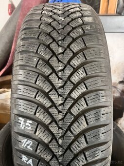 2ks. 215/60 R17 zimní pneu Falken - 2