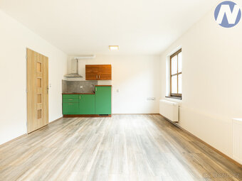 Pronájem bytu 1+kk Komenského, Husinec - 2