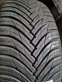 Zimní/celoroční pneumatiky MAXISS 205/55 R16 94V - 2