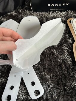 Oakley airbrake diely, sklá, strhávačky - 2