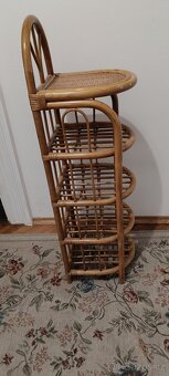 Ratanová police - 2