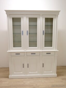 Knihovna z masivního dřeva - 2