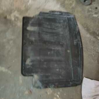 BMW e46 plastový kryt pod motor - 2