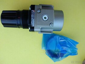 SMC - KOMPONENTY STLAČENÉHO VZDUCHU - 2