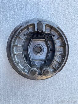 Brzdový štít na malou kývačku - 2