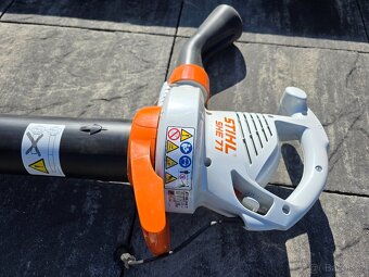 Foukač a vysavač listí elektrický, STIHL SHE 71 - 2