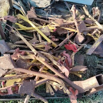 Zbytky sečky pneusej - 2