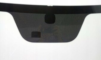 Hyundai I30 čelní sklo - 2