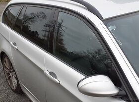 BMW e90 / 91 / e92 - Lesklé M paket akvárka / lišty - 2