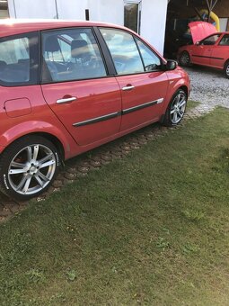 Renault Megane Scenic - 2