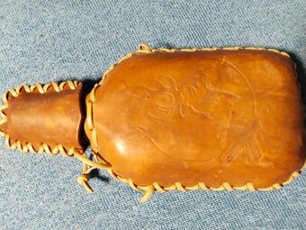 Myslivecká placatka, - 2