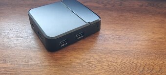 Samsung Dex dokovací stanice - 2