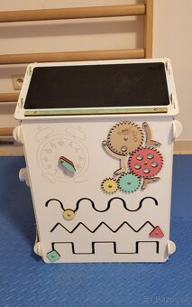 Montessori activityboard domecek natura - 2