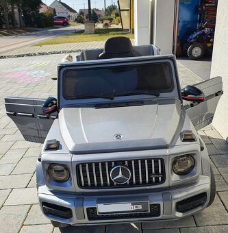 Dětské elektrické autíčko - 2