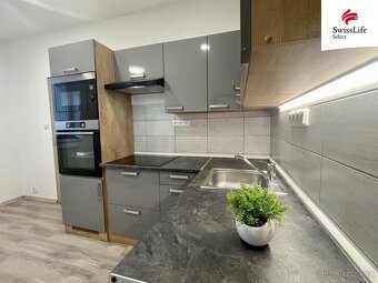 Pronájem bytu 2+kk 40 m2 Husova, Hronov - 2