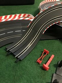 Autodráha Carrera GO-náhradní díly,trafa,ovladače, - 2
