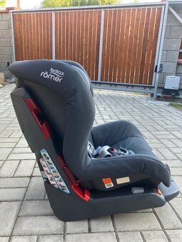 Autosedačka BRITAX RÖMER Safefix Plus 9-18kg - 2