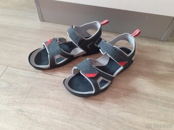Prodám juniorské sandály vel. 40 stélka 25,3cm - 2