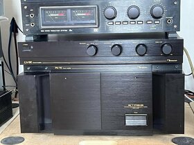 zesilovač a předzesilovač Nakamichi - 2