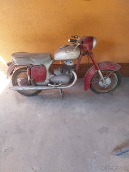 Jawa 250 kyvačka - 2