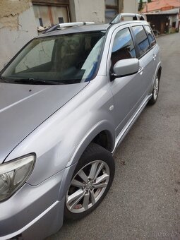 Mitsubishi Outlander 4WD Turbo 148 kW - 2