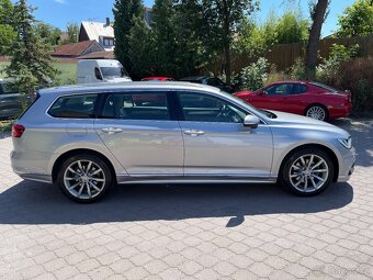 PRONÁJEM VOZIDLA VW PASSAT R-line, DSG, KŮŽE, 2.0 TDi, R.V.2 - 2