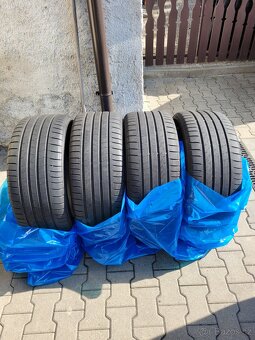 Bridgestone 285/40 r21 - 2