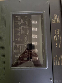 Lampový předzesilovač McIntosh C2500 - 2