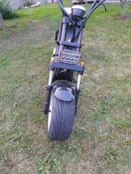 Elektrokoloběžka Nitro Scooters Futura 2000 - 2