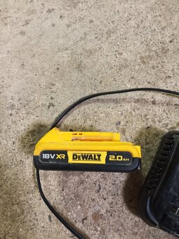DeWALT - 2